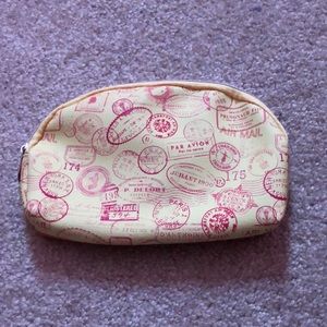 Makeup bag